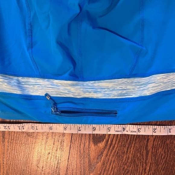 Lululemon Run: Inspire Crop 4
Beach Blanket Blue Wee Are From Space Aquamarine - Picture 9 of 11